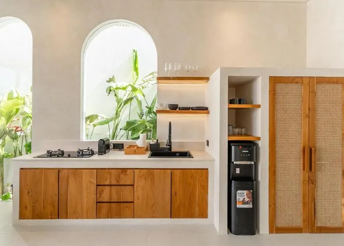 Villa Yolla 2021c, By Yolla Hospitality *